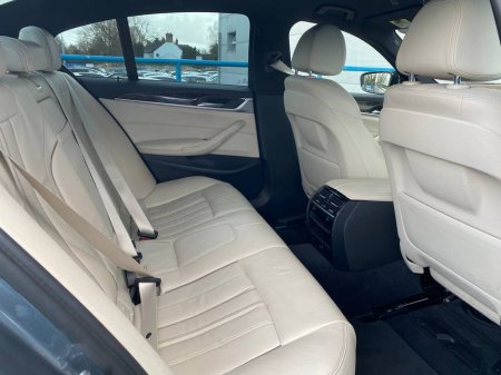 2017 BMW 5 Series - thumbnail 8