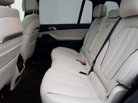 2024 BMW X7 xDrive40d M Sport €149,995 thumbnail