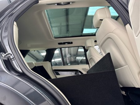 2026 Land Rover Range Rover - thumbnail 24