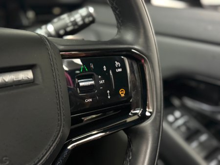 2024 Land Rover Range Rover Evoque HSE DYNAMIC P300E *PAN ROOF* €51,990 thumbnail