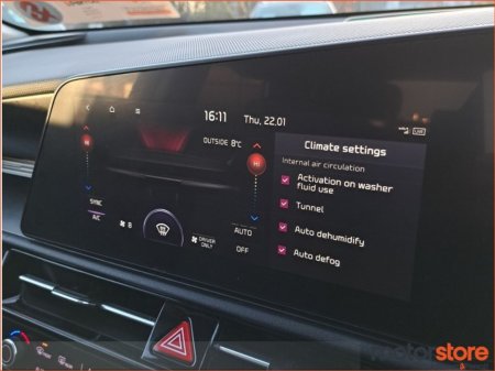 2023 Kia Niro 1.6 GDI PHEV K3 Auto €27,900 thumbnail