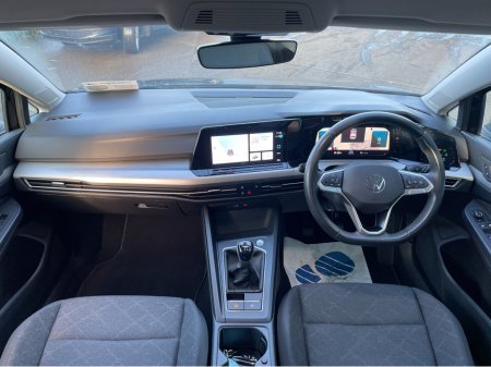 2023 Volkswagen Golf SALE AGREED..232 2.0 TDI 115HP 5DR AS NEW R LINE WHEELS!! thumbnail