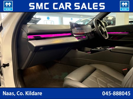 2025 BMW 5 Series - thumbnail 17