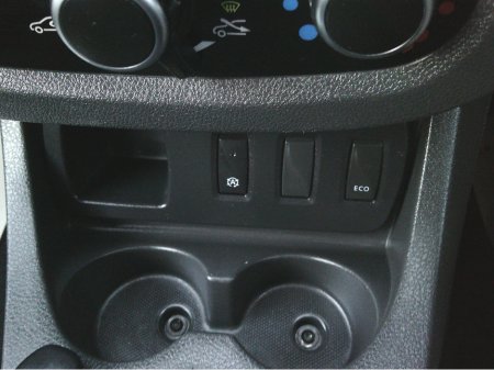 2018 Dacia Duster NEW NCT 2028, PRESTIGE, €200 TAX,  TAXED 08/26, LOW KMS. HISTORY. €10,999 thumbnail