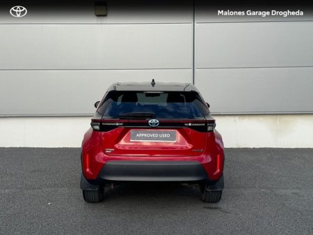 2024 Toyota Yaris Cross - thumbnail 4