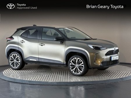 2024 Toyota Yaris Cross Hybrid SOL *Top Spec* €31,950 thumbnail