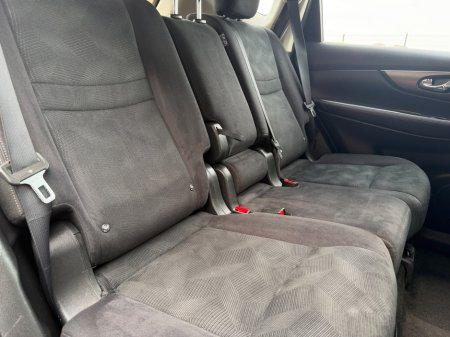 2017 Nissan X-Trail - thumbnail 13