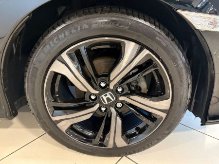 2018 Honda Civic 1.0 VTEC MANUAL=LOW MILES//HUGE SPEC=FULL SERVICE HISTORY=181 Dublin REG=ONLY €200 ANNUAL ROAD TAX//TAILORED FINANCE PACKAGES AVAILABLE=TRADE INS WELC €17,995 thumbnail