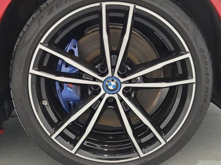 2024 BMW 3 Series - thumbnail 14