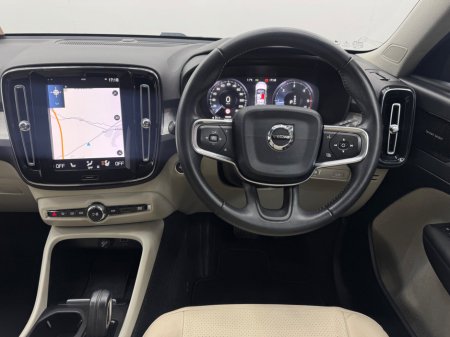 2019 Volvo XC40 - thumbnail 10