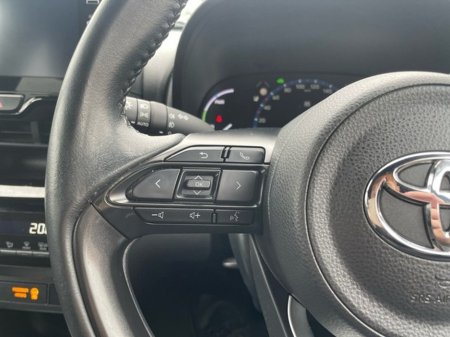 2022 Toyota Yaris Cross - thumbnail 11