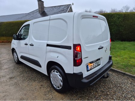 2022 Opel Combo Low mileage! €12,450 thumbnail