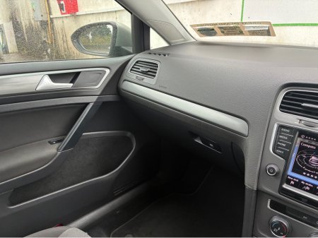 2016 Volkswagen Golf - thumbnail 19