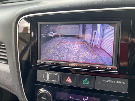 2016 Mitsubishi Outlander - thumbnail 10