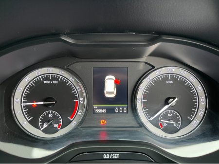 2020 Skoda Kodiaq SPORTLINE 7 SEATER AUTOMATIC 150BHP 2.0 DIESEL //PANORAMIC GLASS ROOF//HEATED SEATS AND STEERING WHEEL//REVERSE CAMERA// €33,950 thumbnail