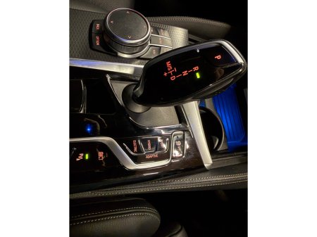 2022 BMW 5 Series - thumbnail 18