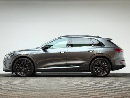 2023 Audi Q8 e-tron - thumbnail 4