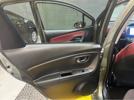 2017 Toyota Vitz 2017 auto (low mileage) €10,995 thumbnail