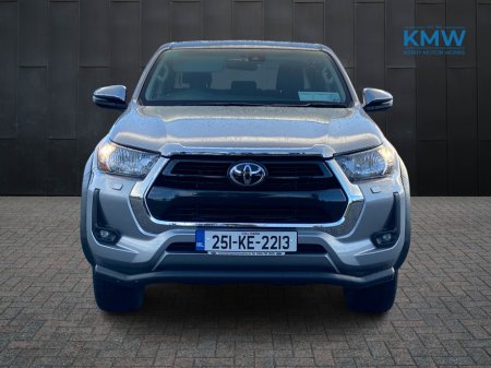 2025 Toyota Hilux 2.8 SR5 MANUAL..Roller shutter..No VAT €54,950 thumbnail