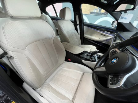 2017 BMW 5 Series - thumbnail 12