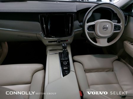 2020 Volvo V90 D4 Momentum Auto €395pm €34,945