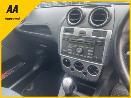 2008 Ford Fiesta - thumbnail 10