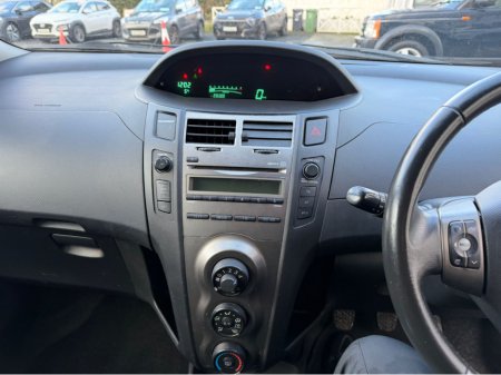 2010 Toyota Yaris MC 1.0 LUNA AIR CONDITIONING 5DR €3,490 thumbnail
