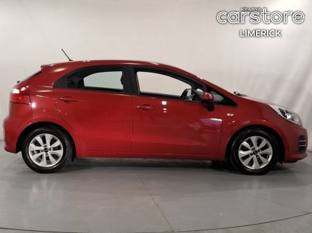 2017 Kia Rio - thumbnail 2