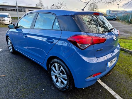 2017 Hyundai i20 1.2 Deluxe €7,999 thumbnail