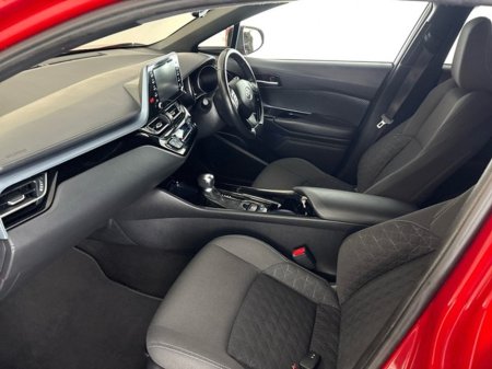 2020 Toyota C-HR - thumbnail 6