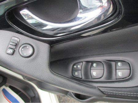 2020 Nissan Qashqai - thumbnail 18