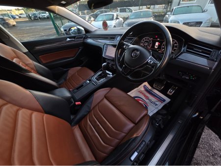 2020 Volkswagen Arteon 2.0 TSI EDITION 280BHP VIRTUAL DASH FULL LEATHER HEATED ELECTRIC SEATS SAT NAV CARPLAY ANDROID AUTO BLIND SPORT PARKING SENSORS SELF PARKING ASSIST 360 CAMERA €31,500 thumbnail