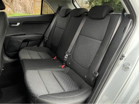 2022 Kia Rio - thumbnail 23