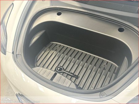 2023 Tesla Model 3 - thumbnail 17