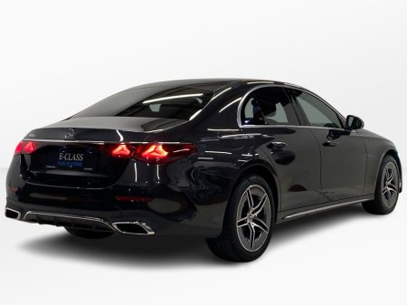 2025 Mercedes-Benz E Class - thumbnail 3