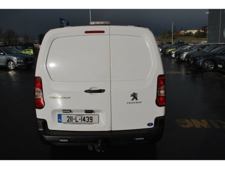 2021 Peugeot Partner  €17,000