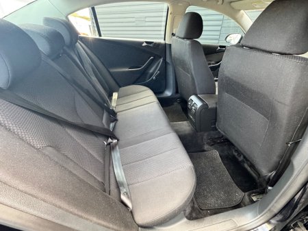 2008 Volkswagen Passat - thumbnail 12