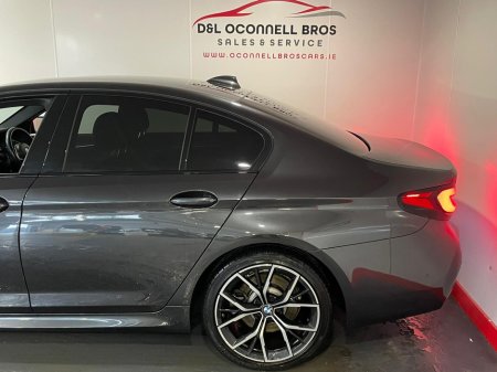 2022 BMW 5 Series - thumbnail 10