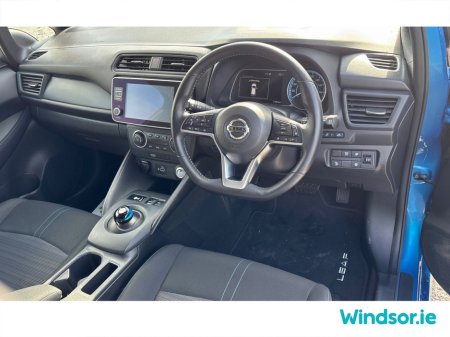 2022 Nissan Leaf - thumbnail 10