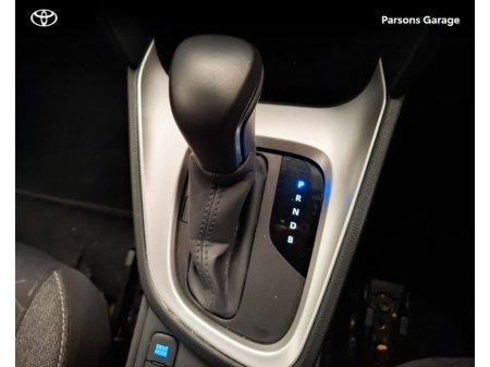 2024 Toyota Yaris Cross YARIS CROSS LUNA SPORT €30,995 thumbnail