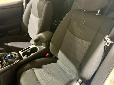 2022 Nissan Leaf 40K EV SV PREMIUM COLD PK 40KW MY2 €16,950 thumbnail