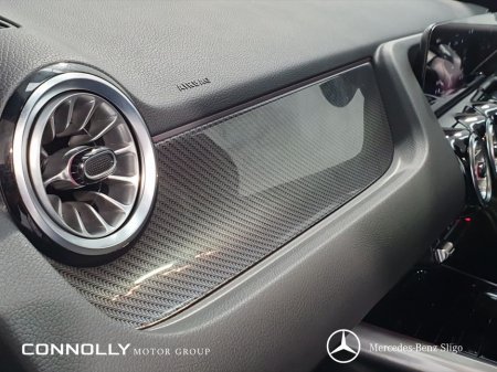 2024 Mercedes-Benz GLA Class GLA 200 d AMG Line w/ Pan roof €51,950 thumbnail