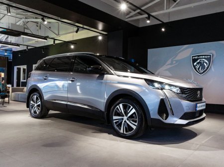 2024 Peugeot 5008 for sale