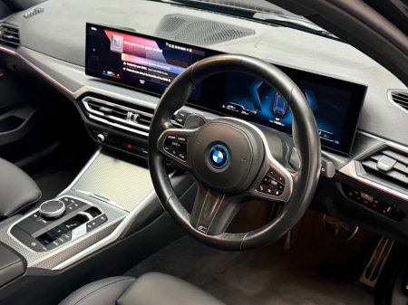 2023 BMW 3 Series - thumbnail 10