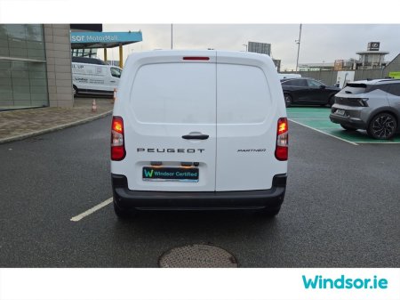2024 Peugeot Partner PARTNER PRO PLUS1.5 HDI 100 65 €18,695 thumbnail