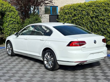 2019 Volkswagen Passat - photo 5