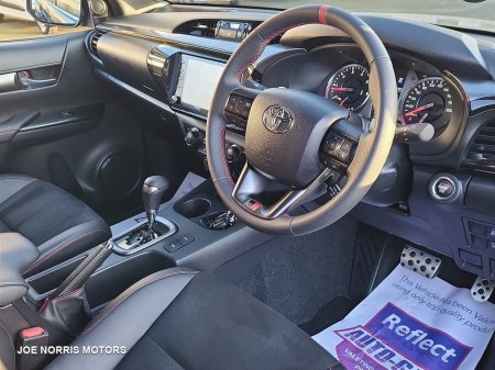 2024 Toyota Hilux - photo 6