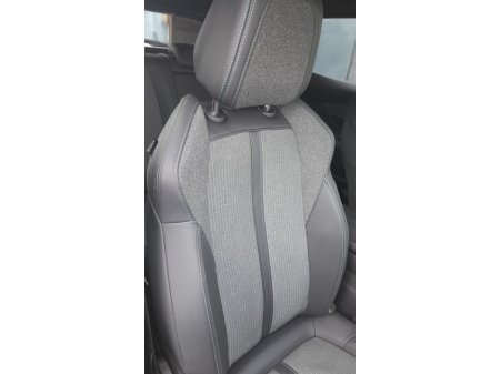 2023 Peugeot 3008 - thumbnail 16