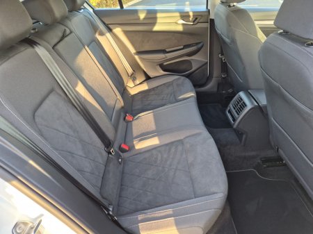 2022 Volkswagen Golf 1.5 TSI 130HP Style €24,999 thumbnail