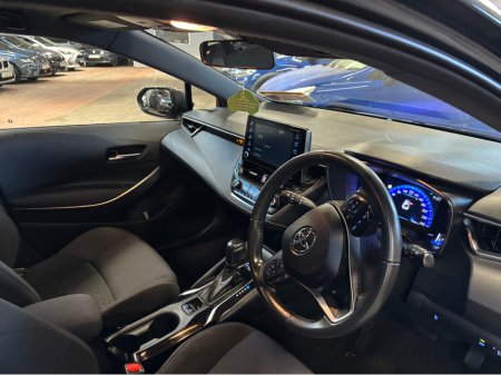 2023 Toyota Corolla LUNA H/B 4DR AUTO €20,999 thumbnail